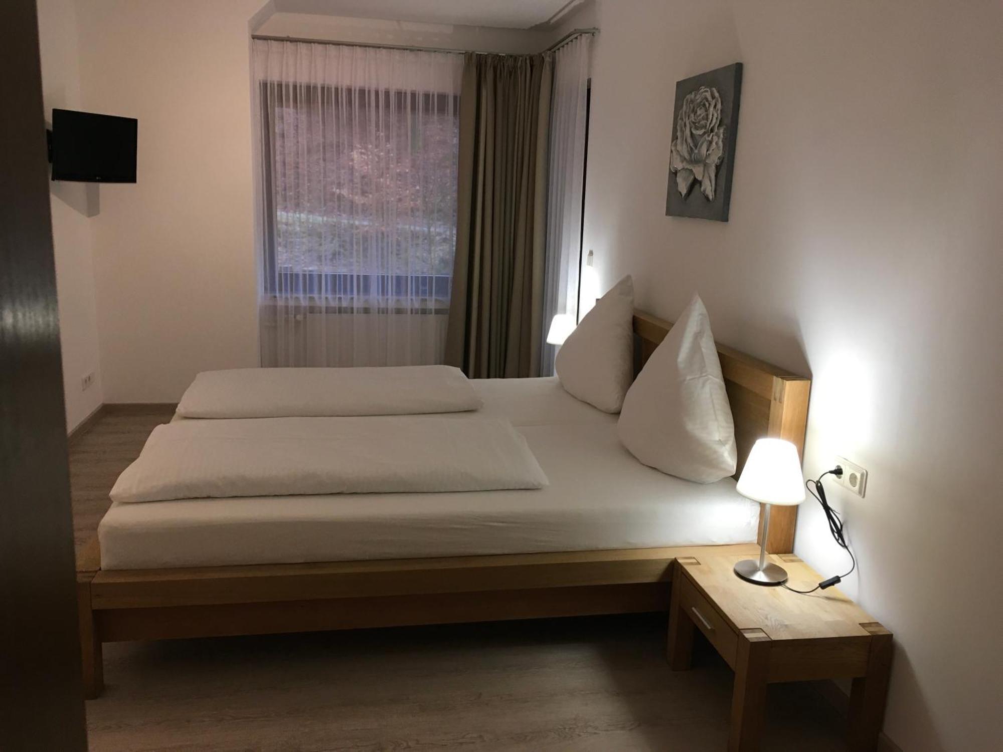 Hotel-Pension Zum Paradies Willingen  Exteriér fotografie