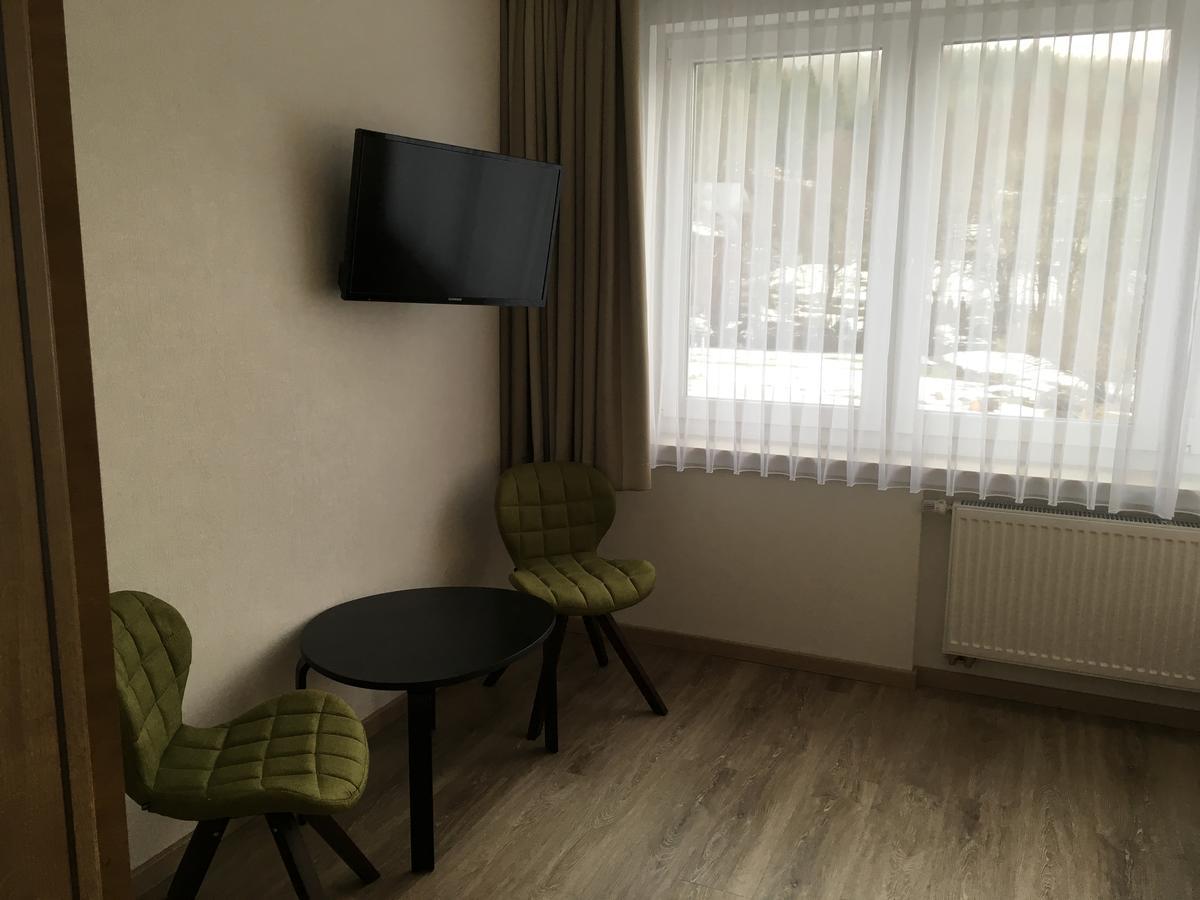 Hotel-Pension Zum Paradies Willingen  Exteriér fotografie