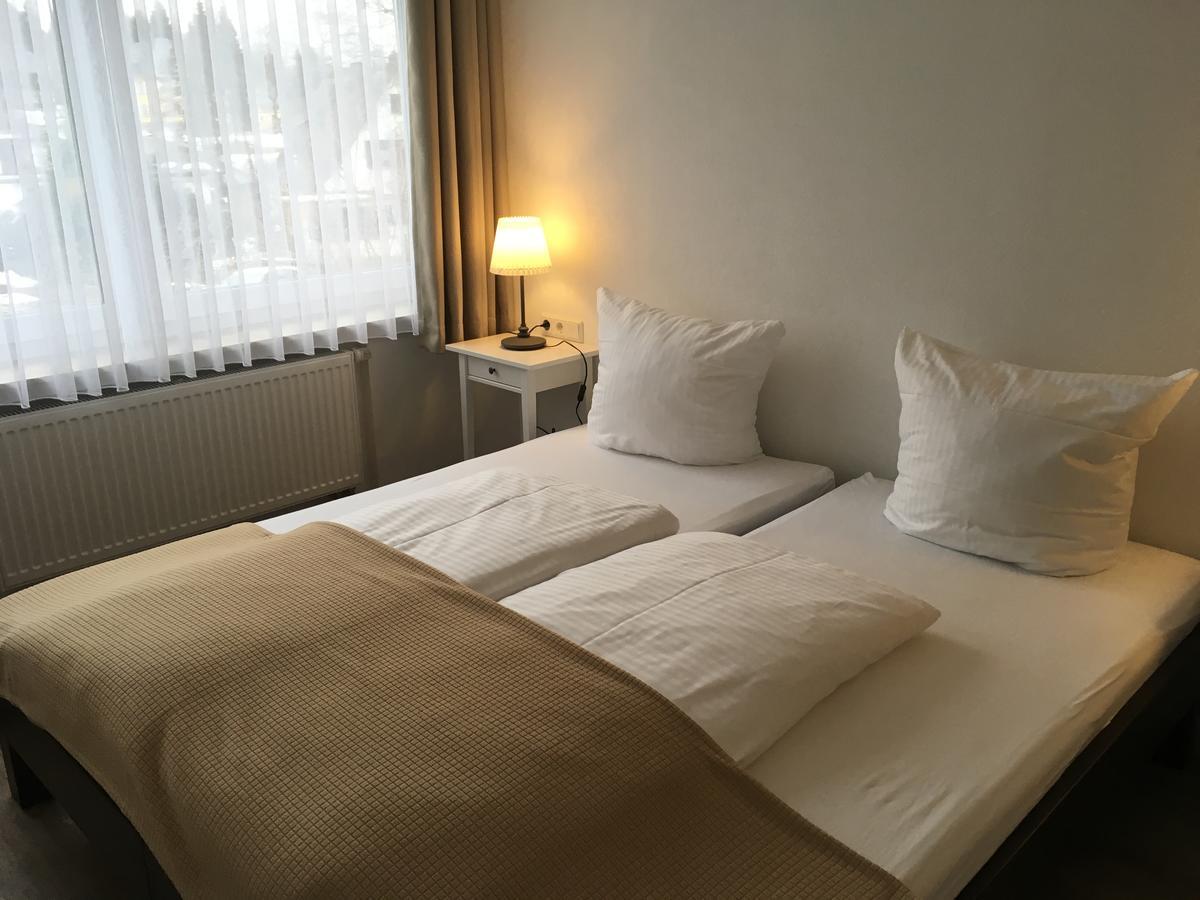 Hotel-Pension Zum Paradies Willingen  Exteriér fotografie